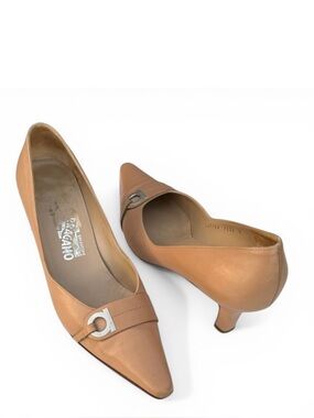 Salvatore Ferragamo Heels Beige Pumps